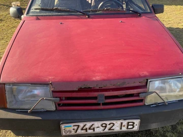 Авто ВАЗ 2109 1995 № 8921361