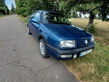 Авто Volkswagen Vento 1995 № 8921788