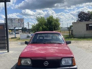 Авто Opel Ascona 1986 № 8921800