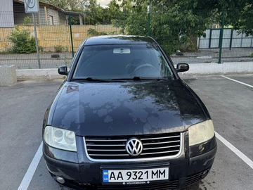 Авто Volkswagen Passat Sedan 2000 № 8921904