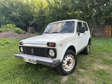 Авто ВАЗ 21213 1998 № 8922107