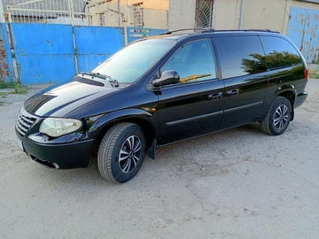 Авто Chrysler Grand Voyager 2004 № 8922125