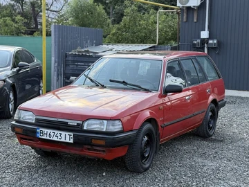 Авто Mazda 323 1990 № 8922483