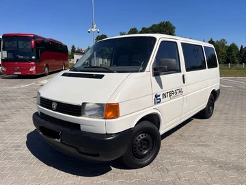 Авто Volkswagen Transporter 2000 № 8923073