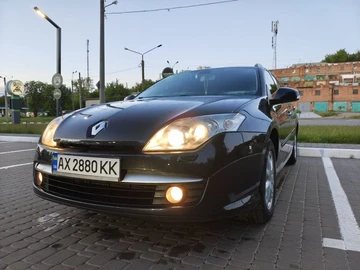 Авто Renault Laguna 2009 № 8923178