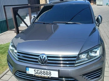 Авто Volkswagen Touareg 2016 № 8923426