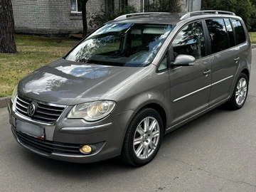 Авто Volkswagen Touran 2007 № 8923513