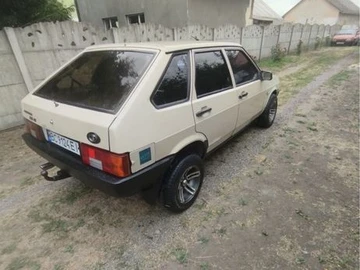Авто ВАЗ 2109 2000 № 8923995