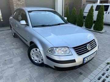 Авто Volkswagen Passat Sedan 2003 № 8924131