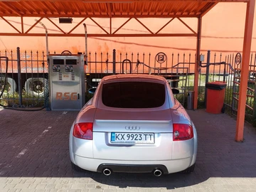 Авто Audi Tt 2000 № 8924421