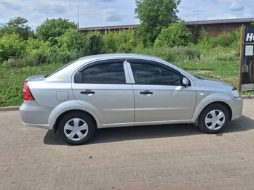 Авто Chevrolet Aveo 2011 № 8924468
