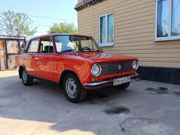 Авто ВАЗ 2103 1985 № 8924689