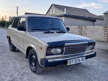 Авто ВАЗ 2107 1982 № 8924921