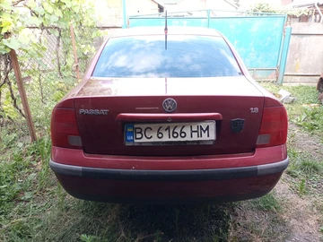 Авто Volkswagen Passat Sedan 1998 № 8925067