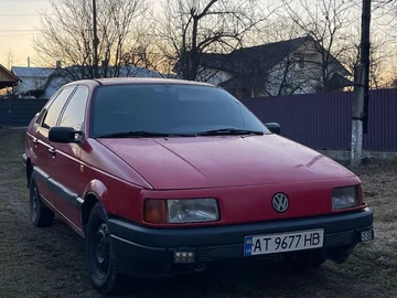 Авто Volkswagen Passat Sedan 1992 № 8925087