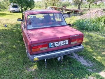 Авто ВАЗ 2107 1996 № 8925319
