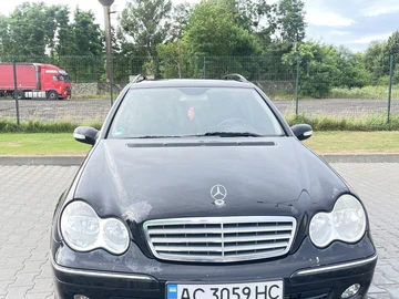 Авто Mercedes 220 2004 № 8925415