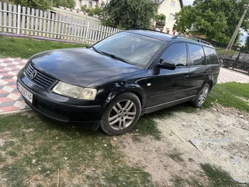 Авто Volkswagen Passat Variant 2000 № 8925429
