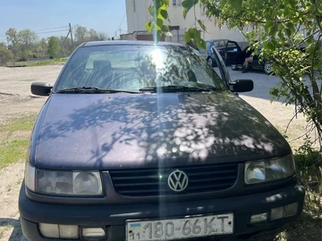 Авто Volkswagen Passat Sedan 1994 № 8925581