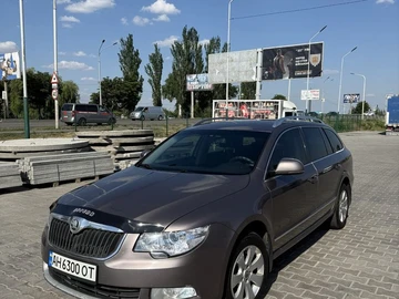 Авто Skoda Superb 2010 № 8925634