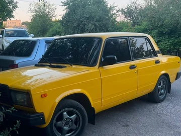 Авто ВАЗ 2107 1984 № 8925700