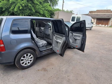 Авто Volkswagen Touran 2004 № 8925773