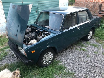 Авто ВАЗ 2107 1998 № 8925923