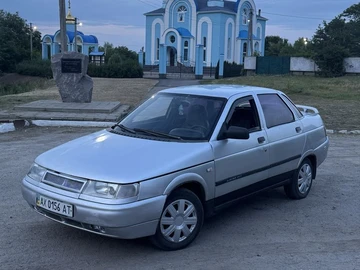 Авто ВАЗ 2110 2002 № 8925938