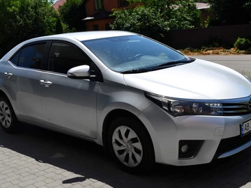Авто Toyota Corolla 2013 № 8926034