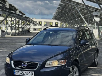 Авто Volvo V50 2011 № 8926040