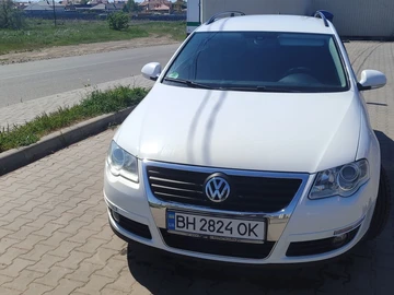 Авто Volkswagen Passat Variant 2010 № 8926110