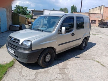 Авто Ford Canyon 2004 № 8926367