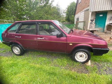 Авто ВАЗ 2109 1990 № 8926392