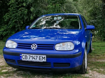 Авто Volkswagen Golf 2000 № 8926495