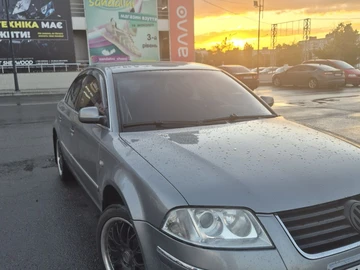 Авто Volkswagen Passat Sedan 2003 № 8926499