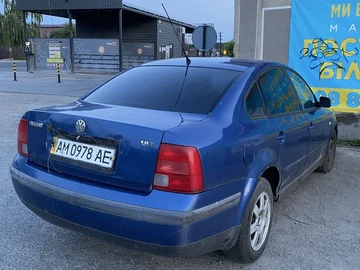 Авто Volkswagen Passat Sedan 1999 № 8926514