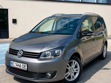 Авто Volkswagen Touran 2013 № 8926626