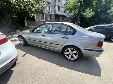 Авто BMW 3 Серия 2003 № 8926935