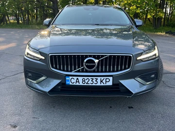 Авто Volvo V60 2021 № 8926986