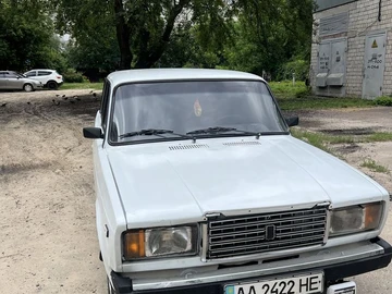Авто ВАЗ 2107 2004 № 8927013