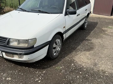 Авто Volkswagen Passat Variant 1995 № 8927029