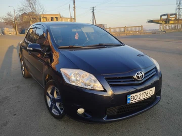 Авто Toyota Auris 2010 № 8927090