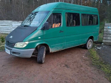 Авто Mercedes 200 2000 № 8927114