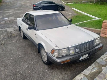 Авто Toyota Crown 1987 № 8927276