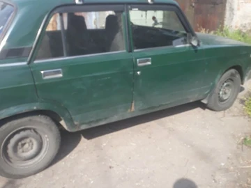 Авто ВАЗ 2107 1994 № 8927451