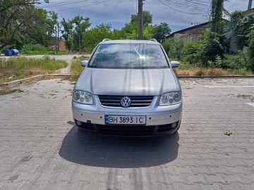 Авто Volkswagen Touran 2004 № 8927630