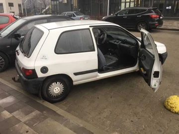 Авто Renault Clio 1996 № 8927712