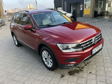 Авто Volkswagen Tiguan 2017 № 8927719
