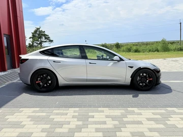 Авто Tesla Model 3 2018 № 8927884