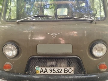 Авто УАЗ 3741 1992 № 8927897